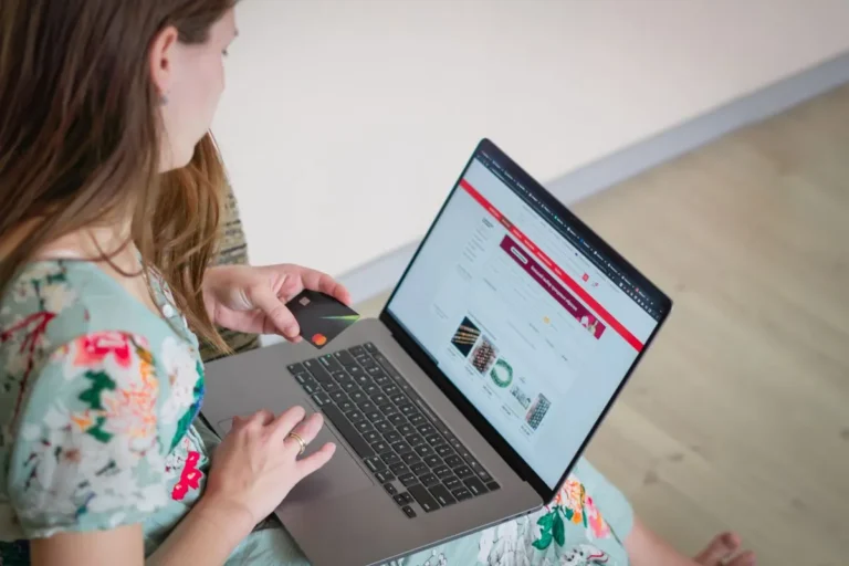 Como comprar moeda estrangeira pela internet?