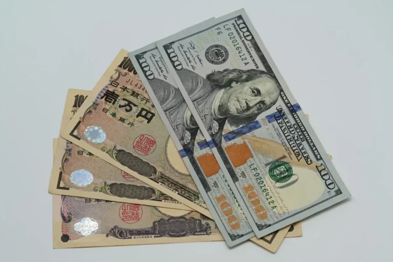 Como declarar moeda estrangeira em espécie no imposto de renda?