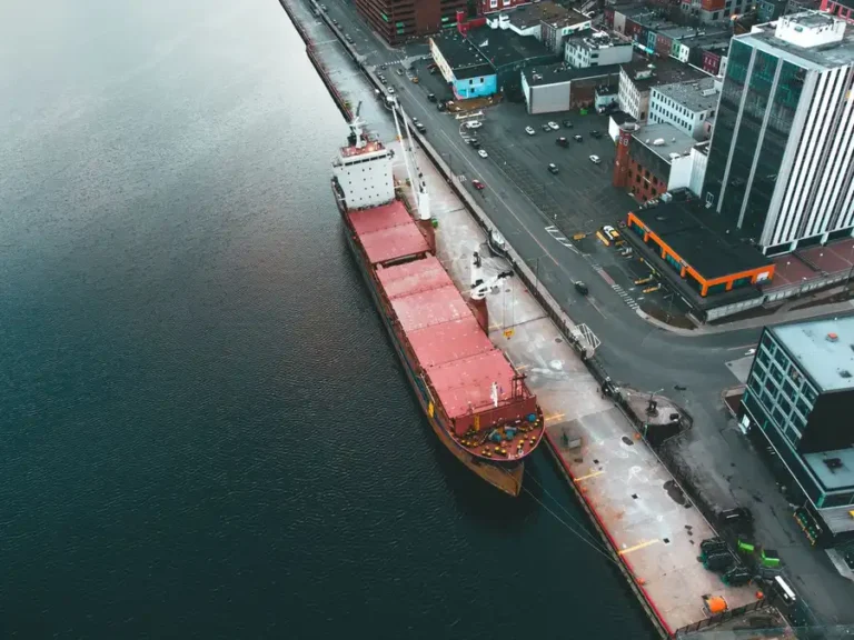 Como exportar produtos brasileiros: passo a passo para começar